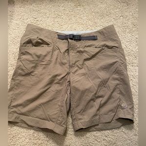 Mountain Hardware Size 12 Khaki Hiking Shorts